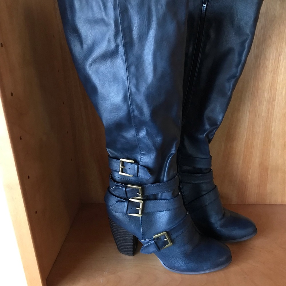 Blue Knee High Fashion Boots Size 7 1/2